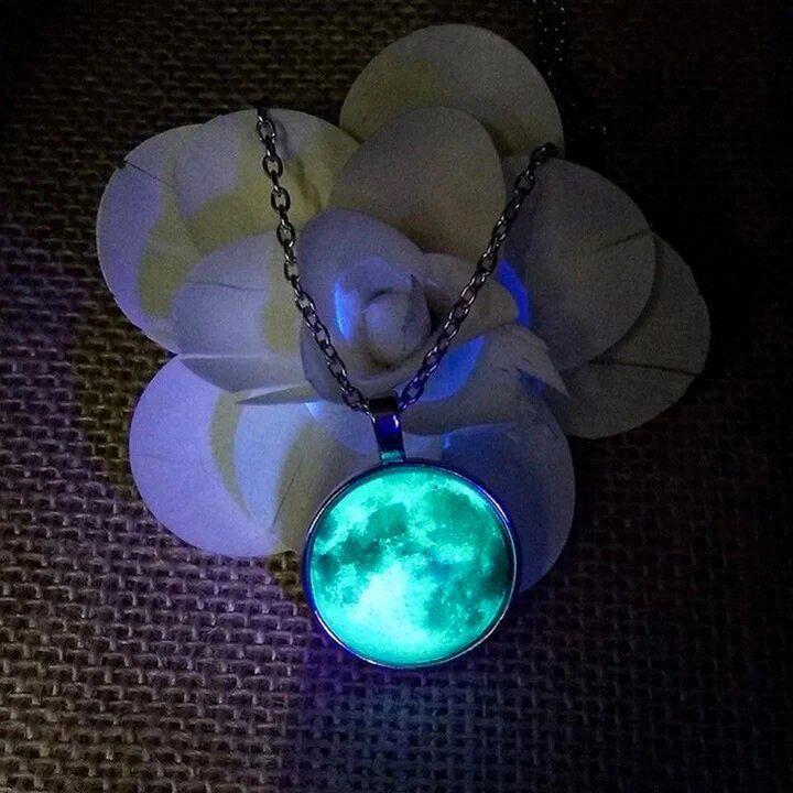 New Glowing Moon Necklace - Luxury Ways