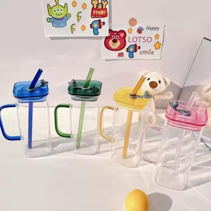 Square Glass with Lid and Straw - Luxury Ways